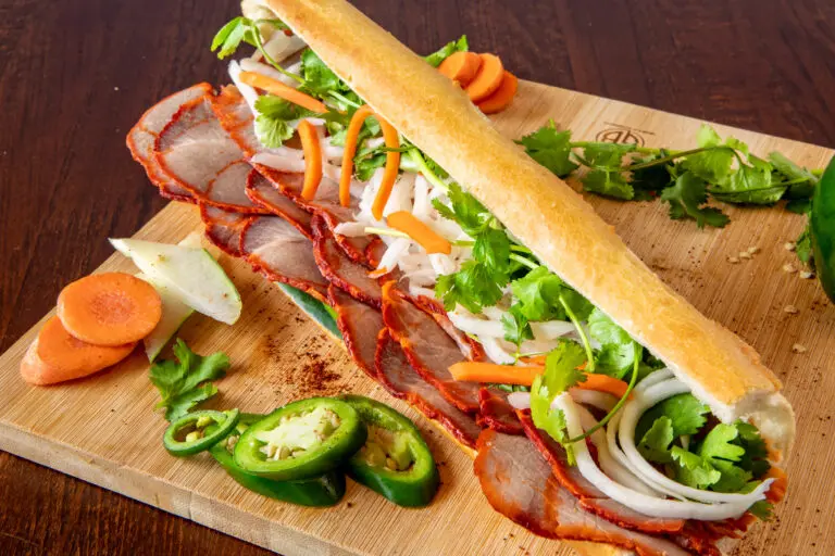 Vietnamese food and coffee culture